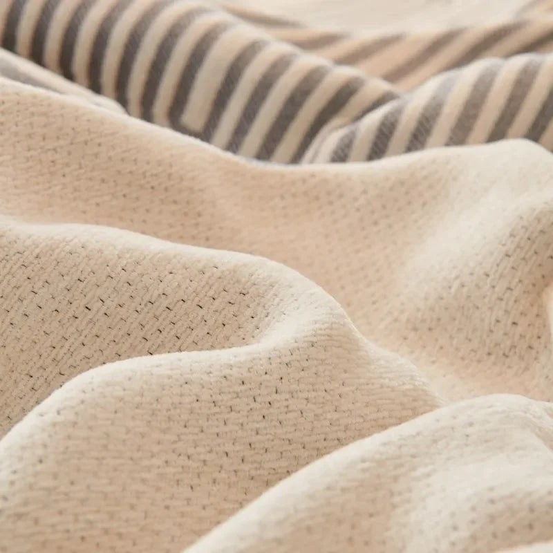 Stylish Nordic Throw Blanket: Perfect to Cozy Up Indoors, Outdoor Adventures, Picnics, and Beach Days!
