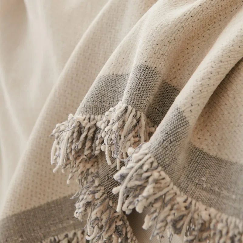 Stylish Nordic Throw Blanket: Perfect to Cozy Up Indoors, Outdoor Adventures, Picnics, and Beach Days!