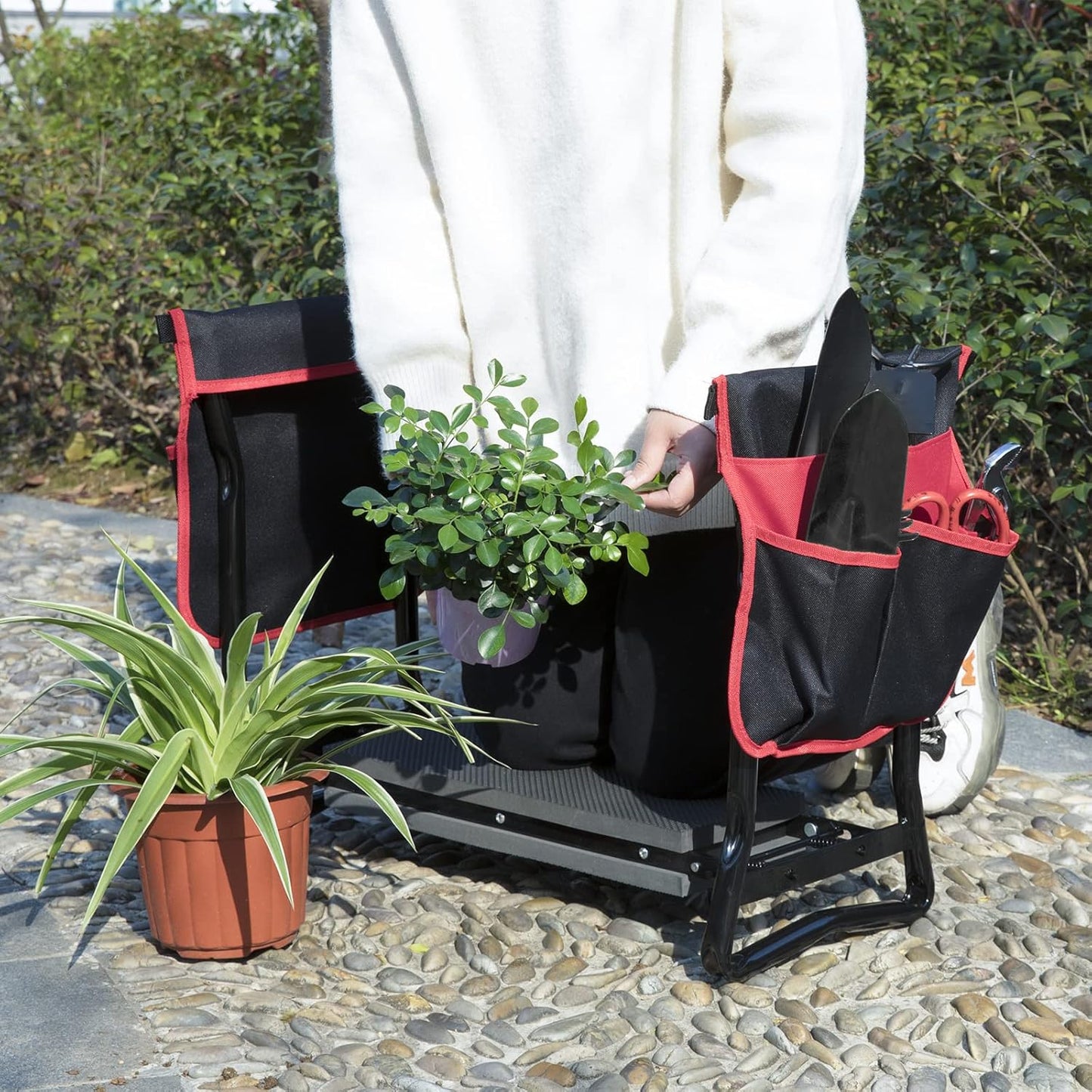 Garden Kneeler and Seat - Heavy-Duty Folding Stool with EVA Foam Pad and Extra-Large Pouches, Ideal for Gardening Enthusiasts